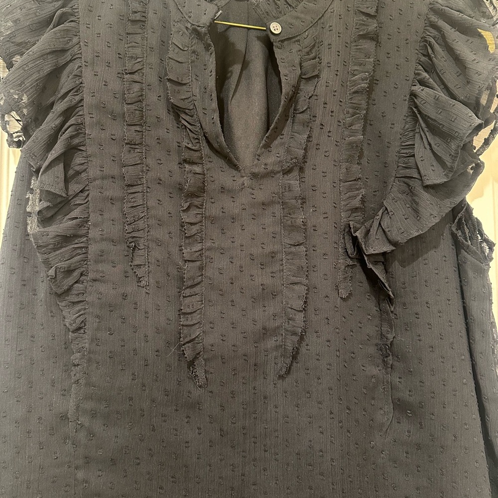 Loft, Size Large, Black Clip Ruffle Shell Blouse - Picture 3 of 3